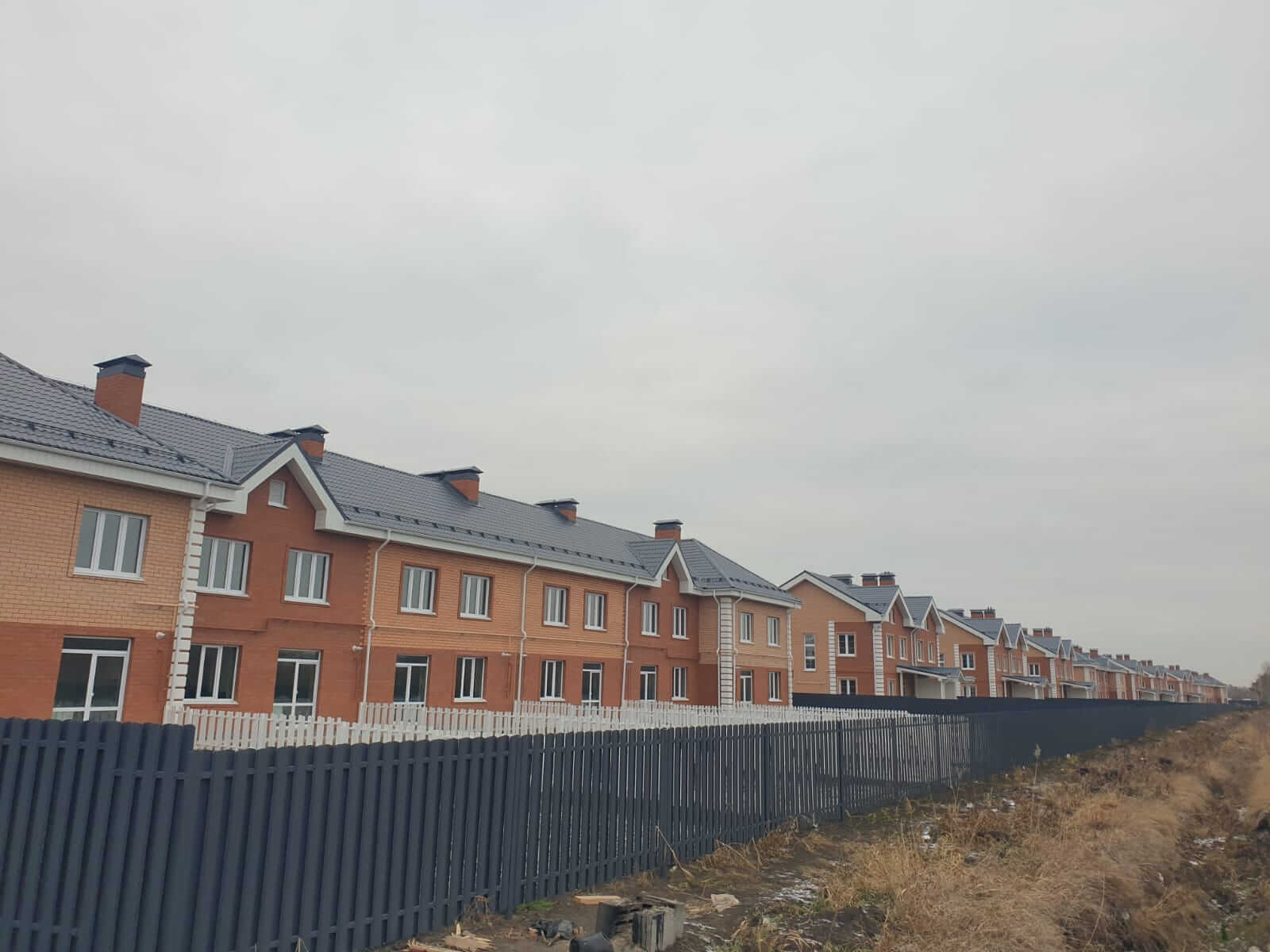 Забор из штакетника 230м Серый Графит фото5 в Сосновом Бору