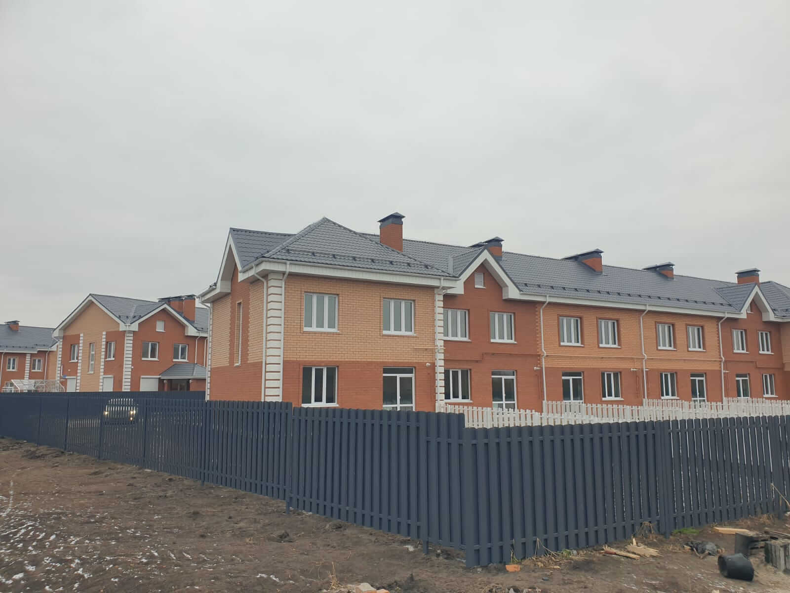 Забор из штакетника 230м Серый Графит фото4 в Сосновом Бору