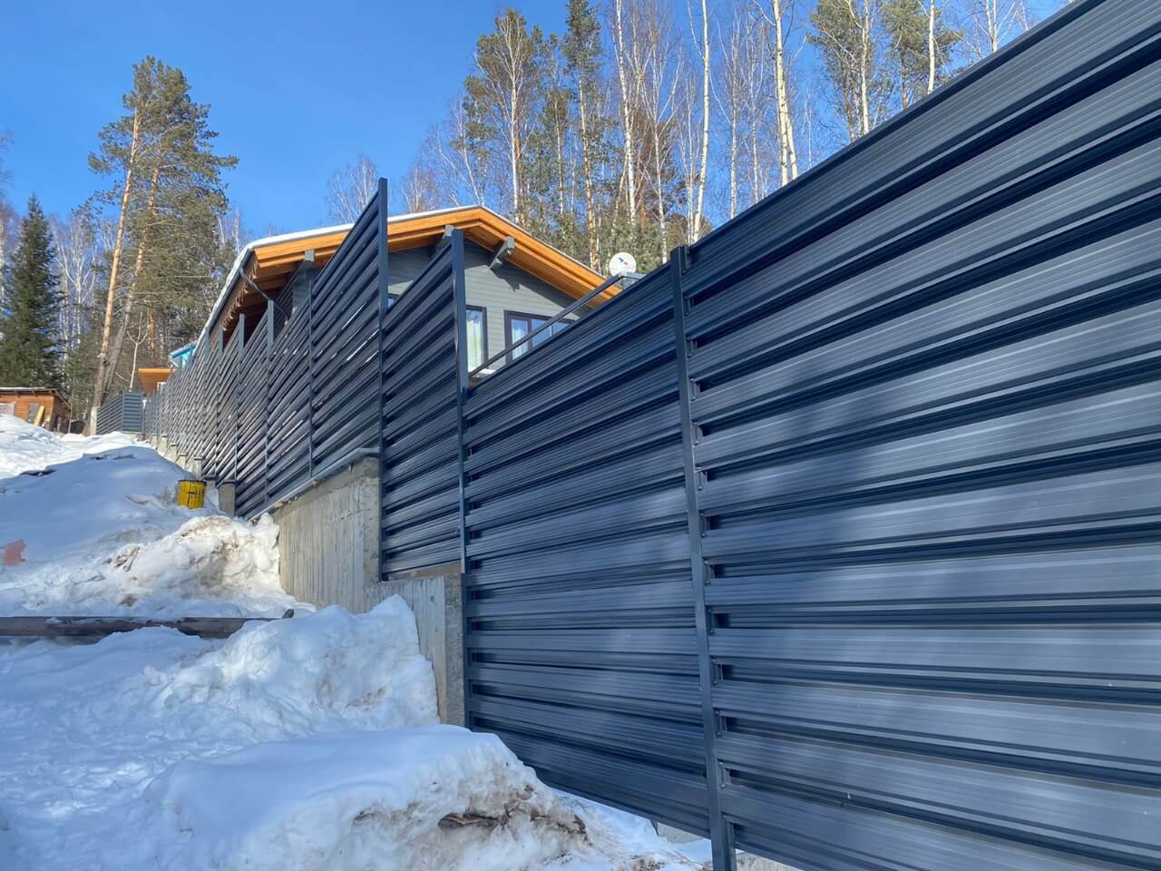 забор из штакетника 130м ral7024/7024 серый графит фото5 в Сосновом Бору