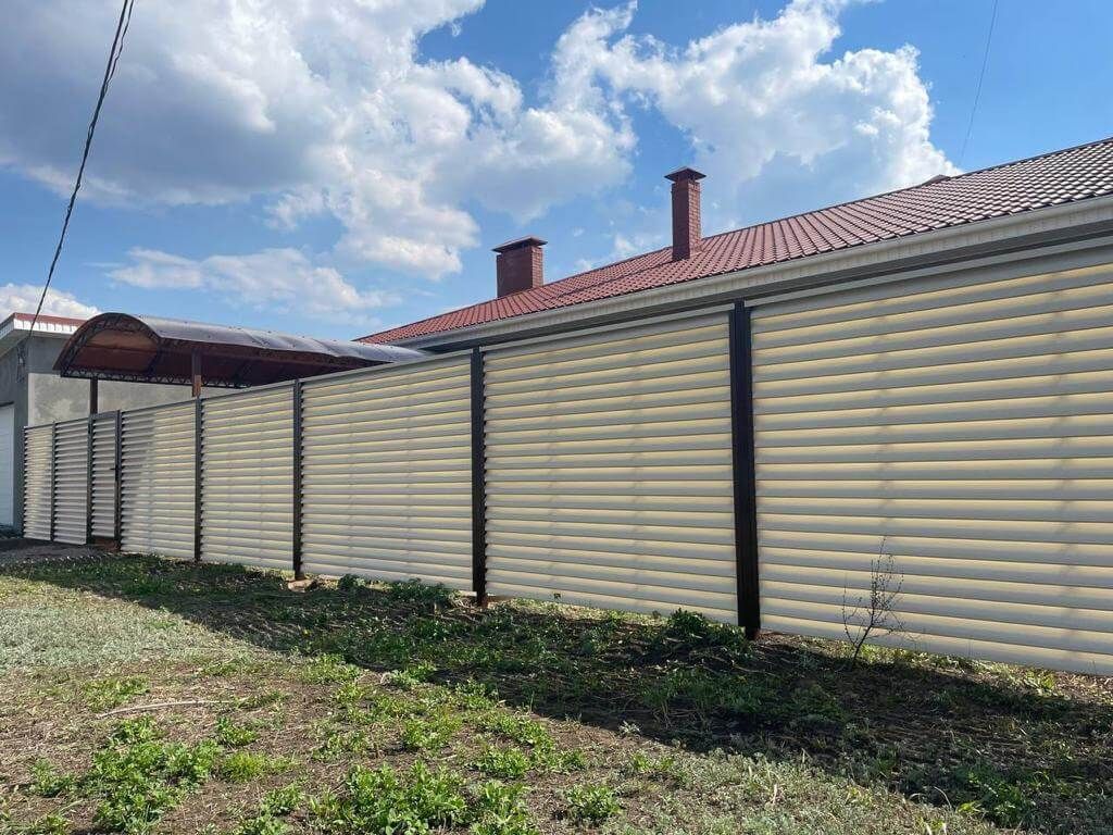 Забор из ламелей Еврожалюзи 25м RAL1015/1015 Слоновая Кость двусторонний в Сосновом Бору