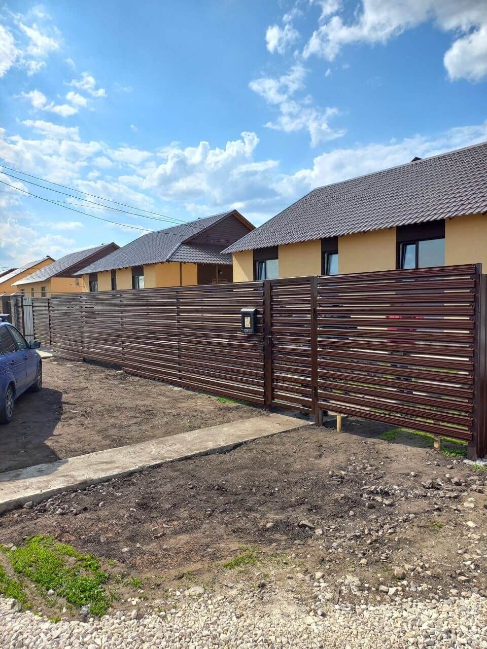 Забор-ранчо из широкого штакетника 24м RAL8017/8017 Шоколад двусторонний в Сосновом Бору