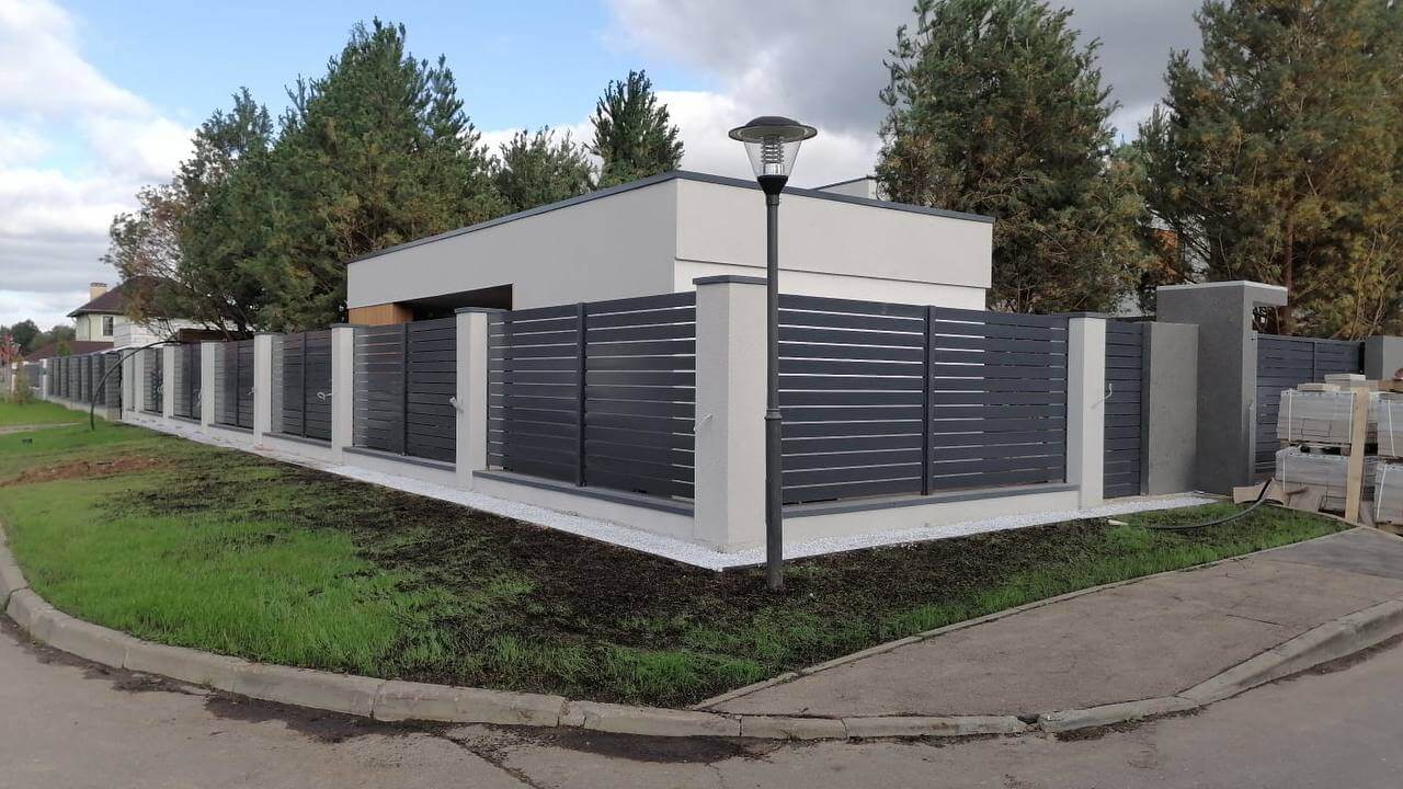 Забор-ранчо из металлопланкена 36м RAL7024 Серый Графит фото 7 в Сосновом Бору