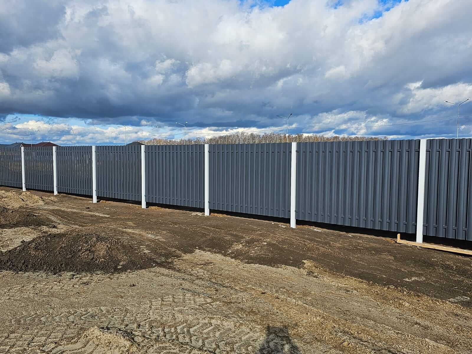 Забор из евроштакетника 234м RAL7024/7024 Серый Графит двусторонний фото 2 в Сосновом Бору