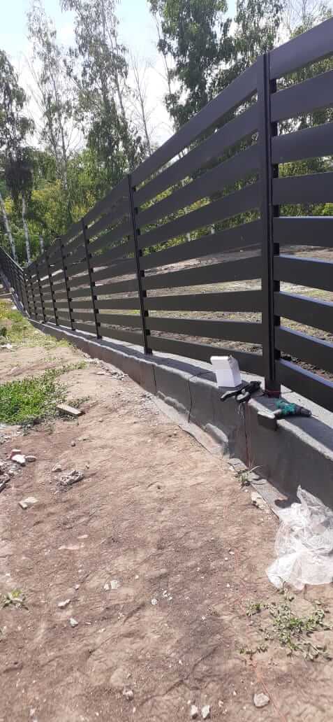 Забор-ранчо из металлопланкена 48м RAL9005 Черный МАТТЕ фото 1 в Сосновом Бору