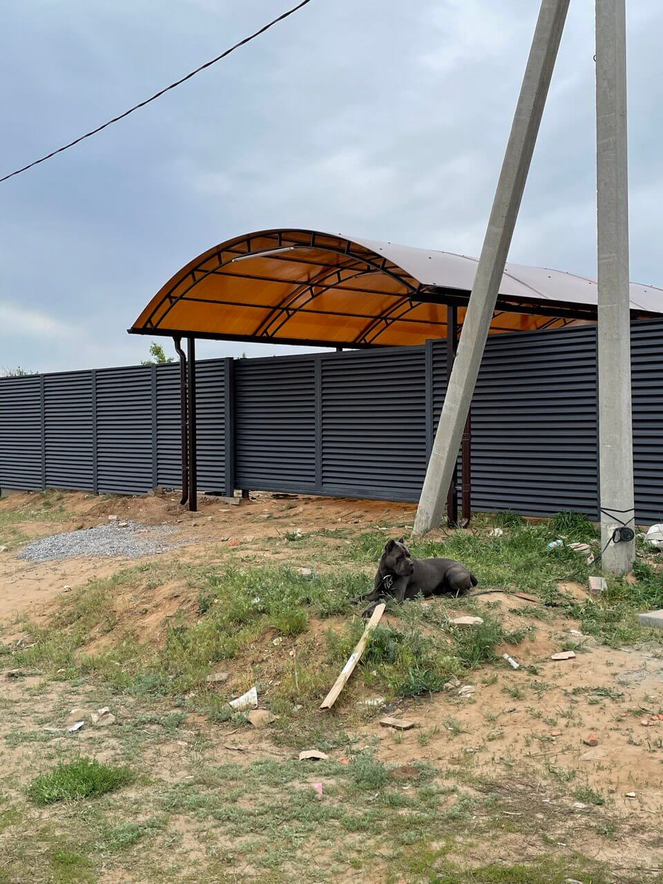 Забор из ламелей еврожалюзи 24м RAL7024 Серый Графит МАТТЕ фото 1 в Сосновом Бору