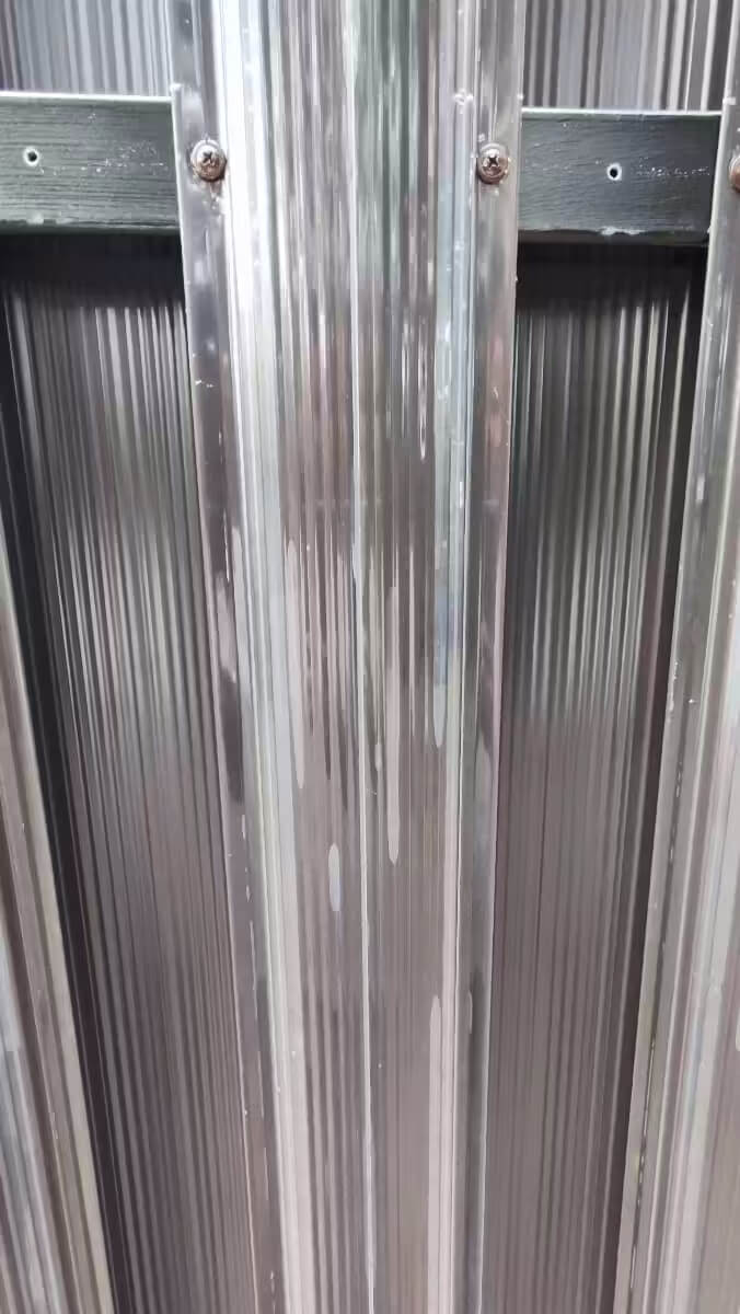 Забор из евроштакетника 22м RAL8019/8019 Темный Шоколад двусторонний фото 3 в Сосновом Бору