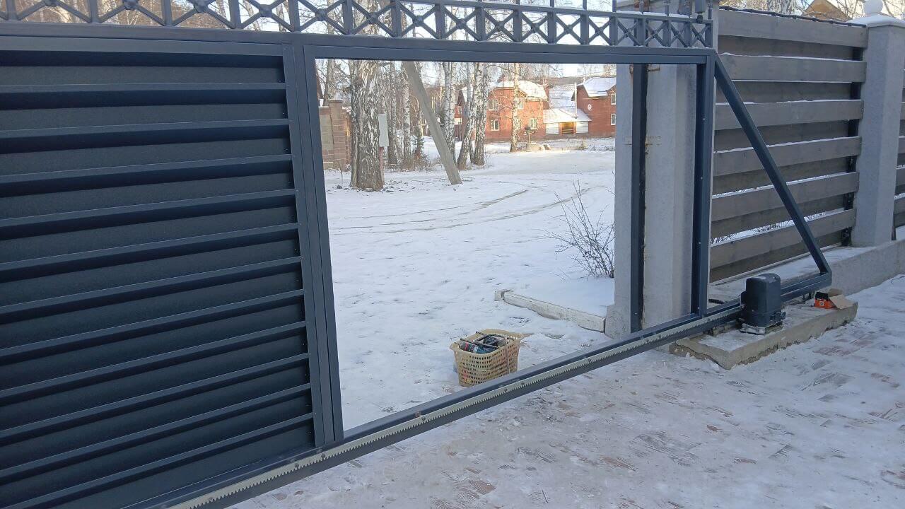Входная группа из ламелей Хай-Тек RAL7024/7024 Серый Графит двусторонний МАТТЕ фото 10 в Сосновом Бору