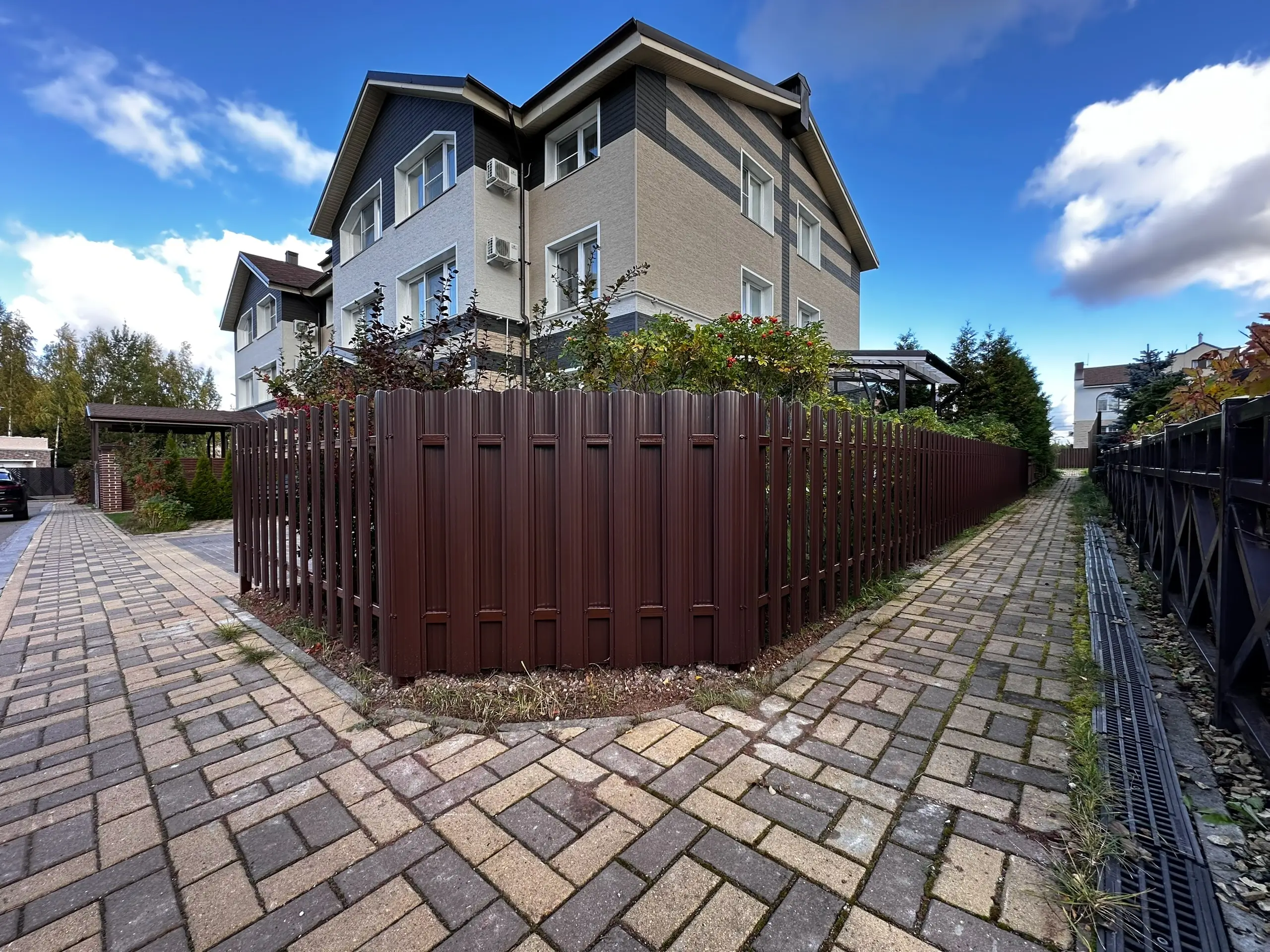 Заборчик из евроштакетника 18м RAL8017/8017 Шоколад двусторонний фото 1 в Сосновом Бору