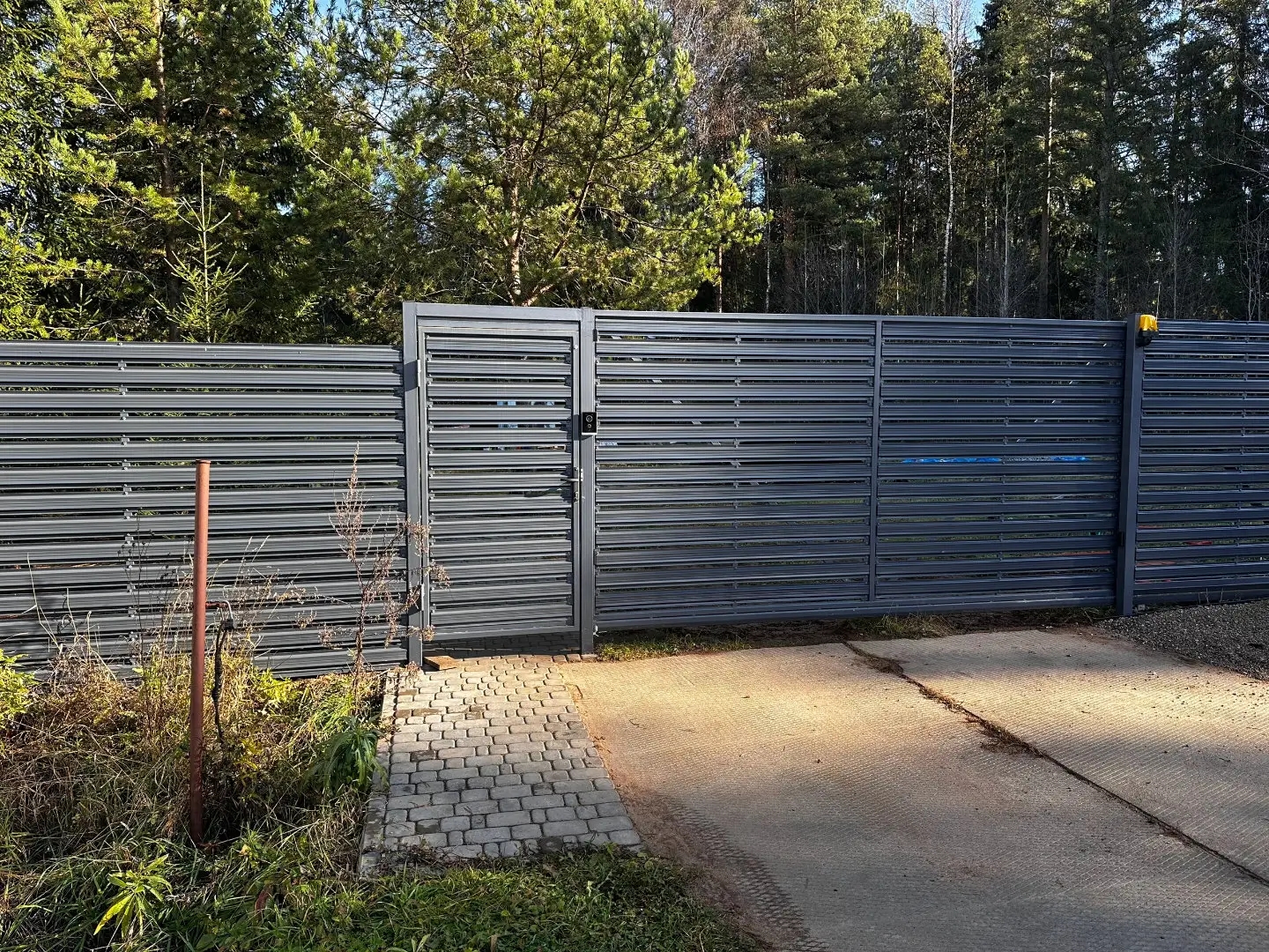 Забор-ранчо из евроштакетника 10м RAL7024 Серый Графит в Сосновом Бору